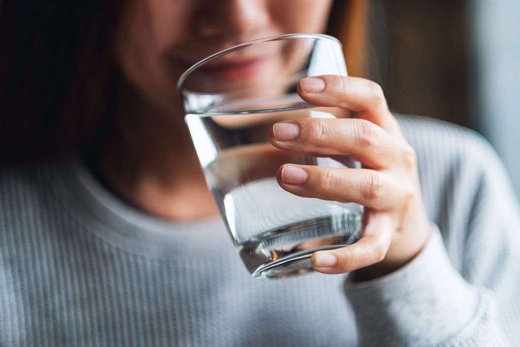 woman-drinking-water